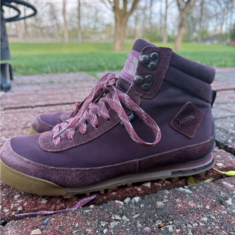 The North Face Women's Plum Lace-Up Ankle Boot